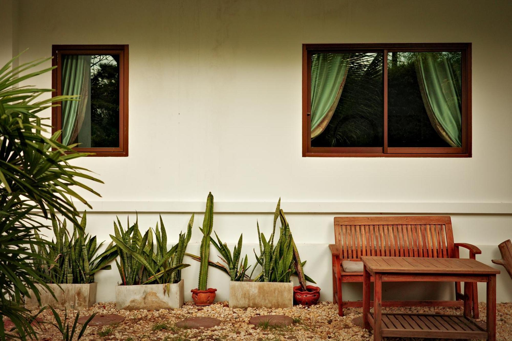 Beachfront Pool Villa หาดกมลา ภายนอก รูปภาพ