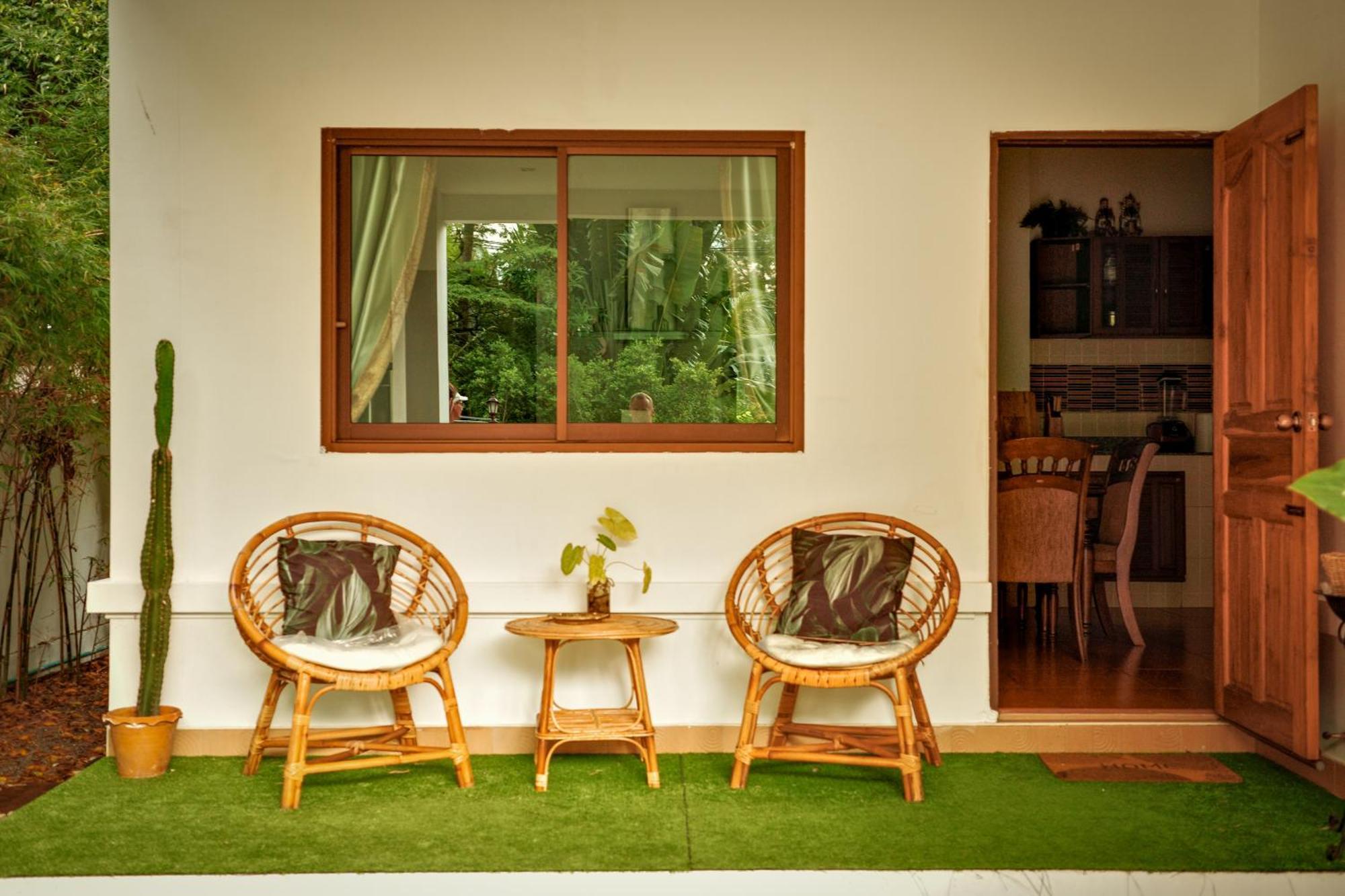 Beachfront Pool Villa หาดกมลา ภายนอก รูปภาพ