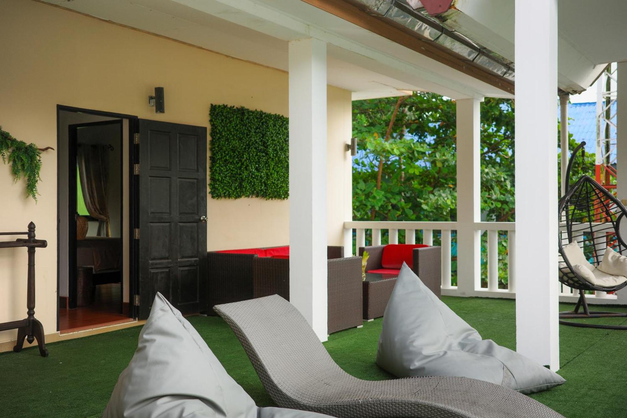 Beachfront Pool Villa หาดกมลา ภายนอก รูปภาพ