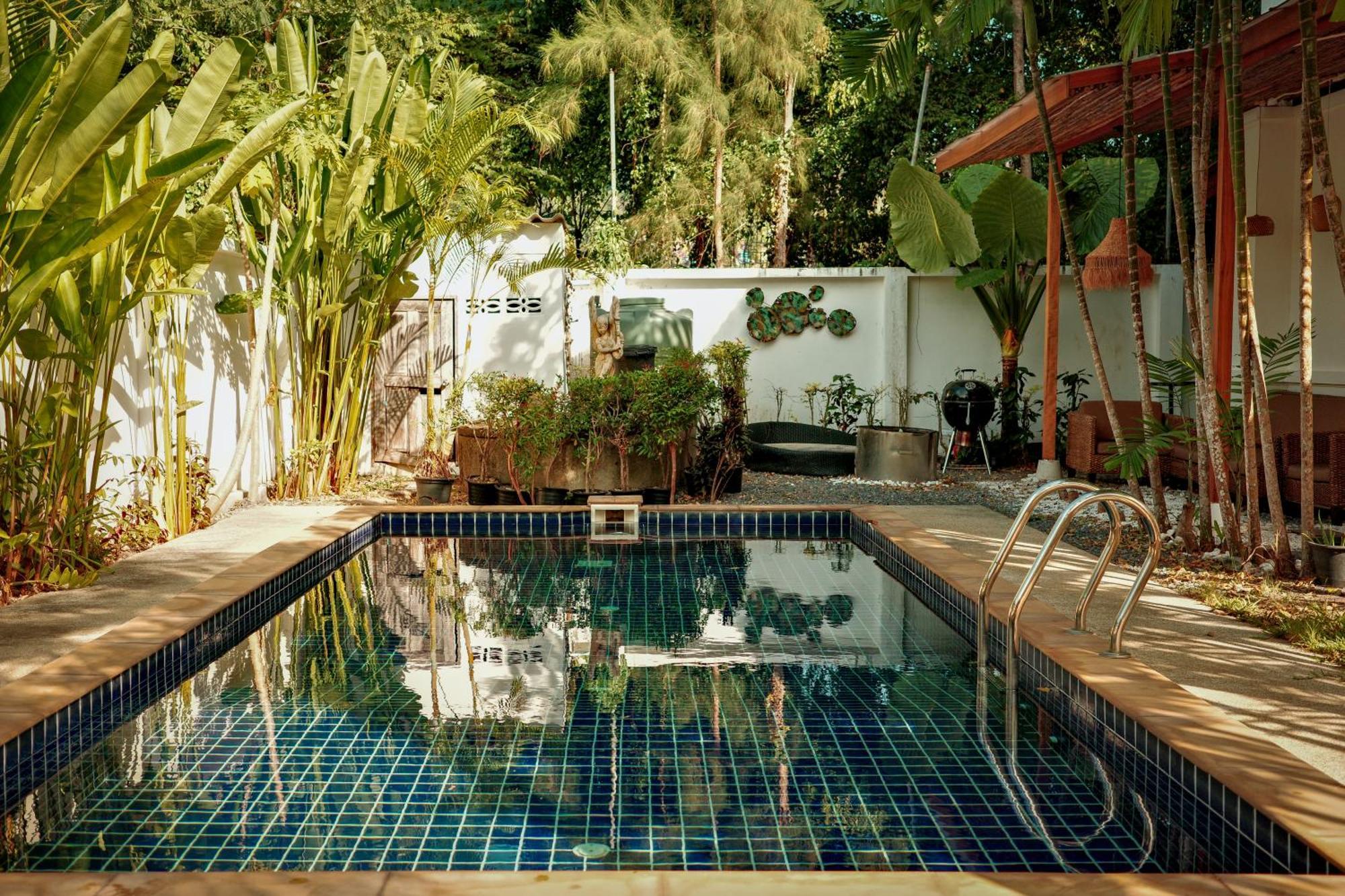 Beachfront Pool Villa หาดกมลา ภายนอก รูปภาพ